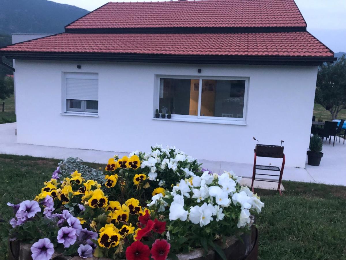Vila Vikendica Bruse Jaklici Exteriér fotografie